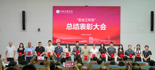 1c42cf725aa806e2c4b7b76d2541ad3 拷贝.jpg